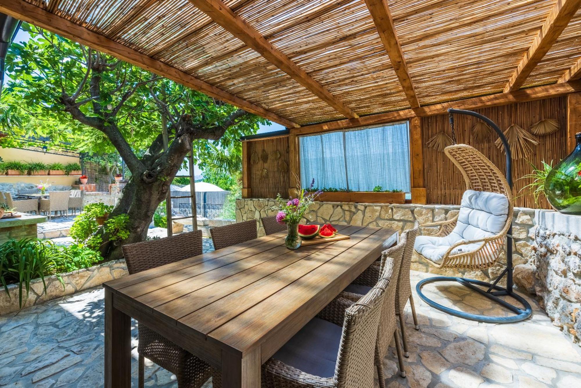Villa Cocoon - Vacation Home With Heated Pool & Garden Bribir  Extérieur photo